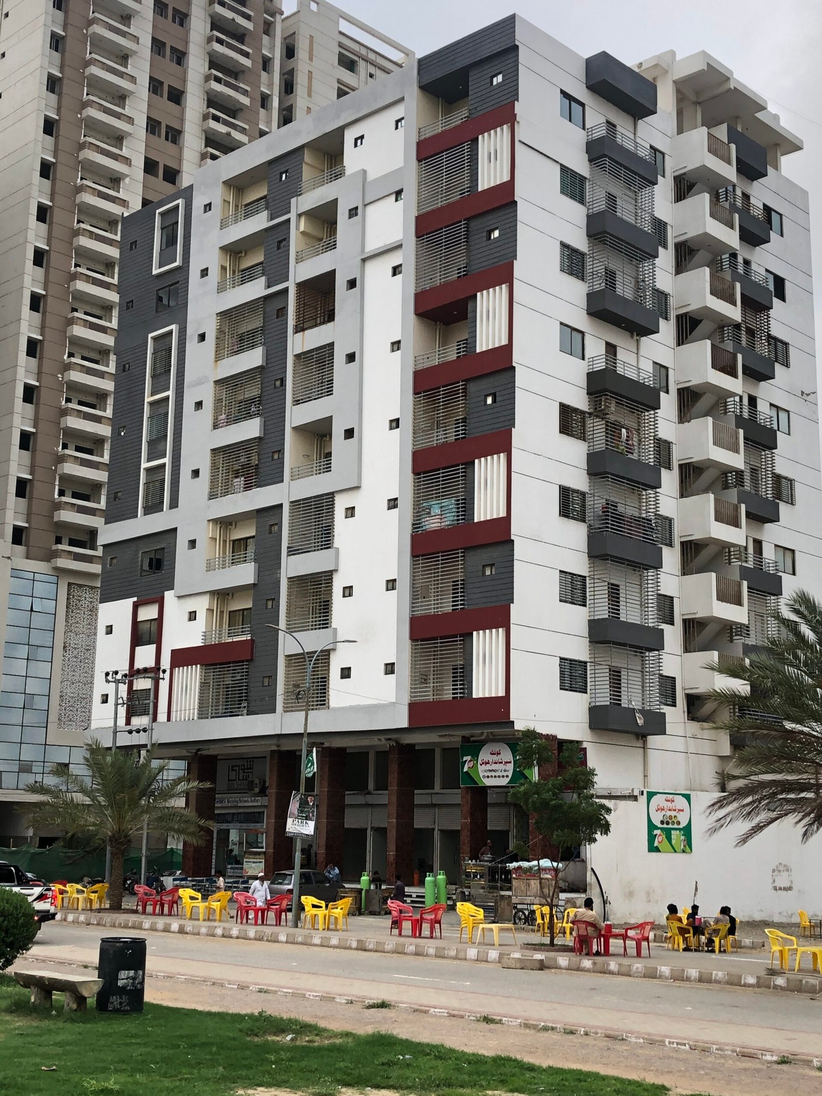 1350 sqft 3 bed dd flat